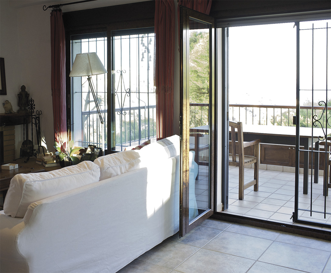Casa Coveta luxury refurbishment TV Lounge, Campello Alicante